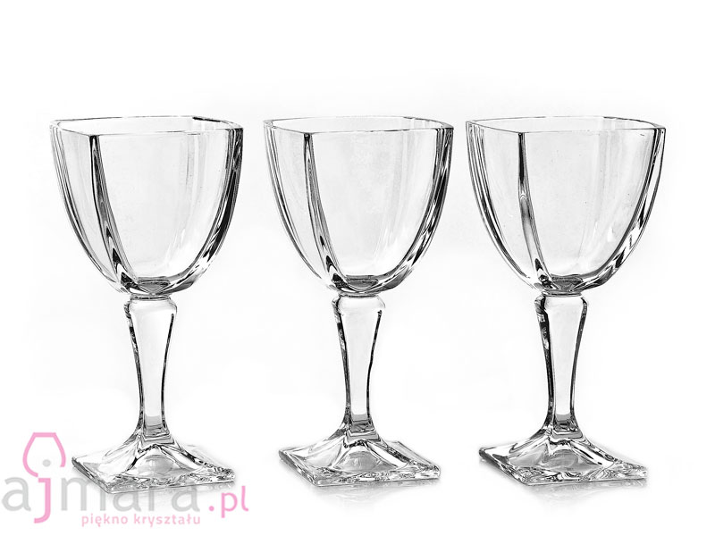 Wine glasses from the Arezzo collection