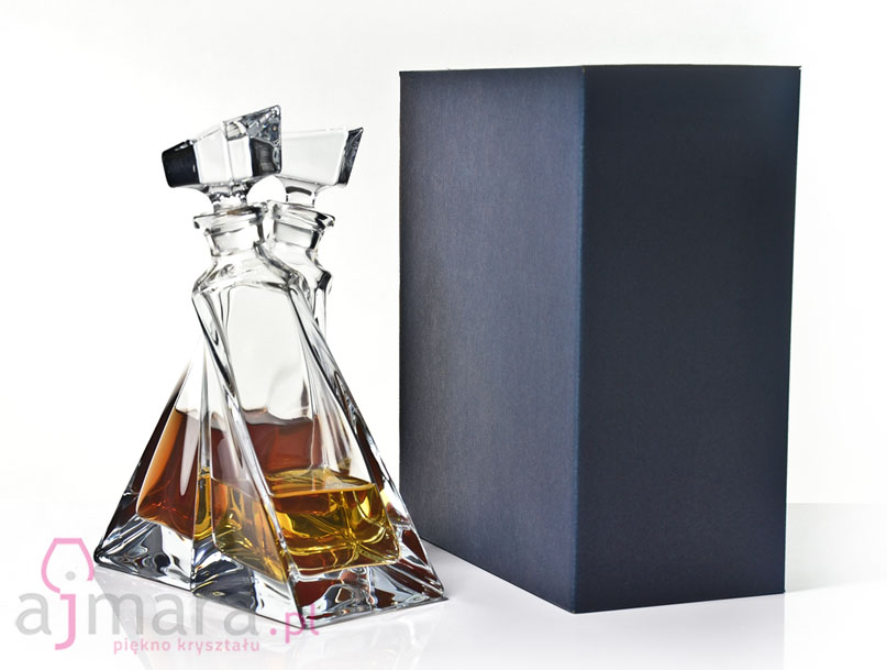 LOVERS carafes are packed in a navy blue box