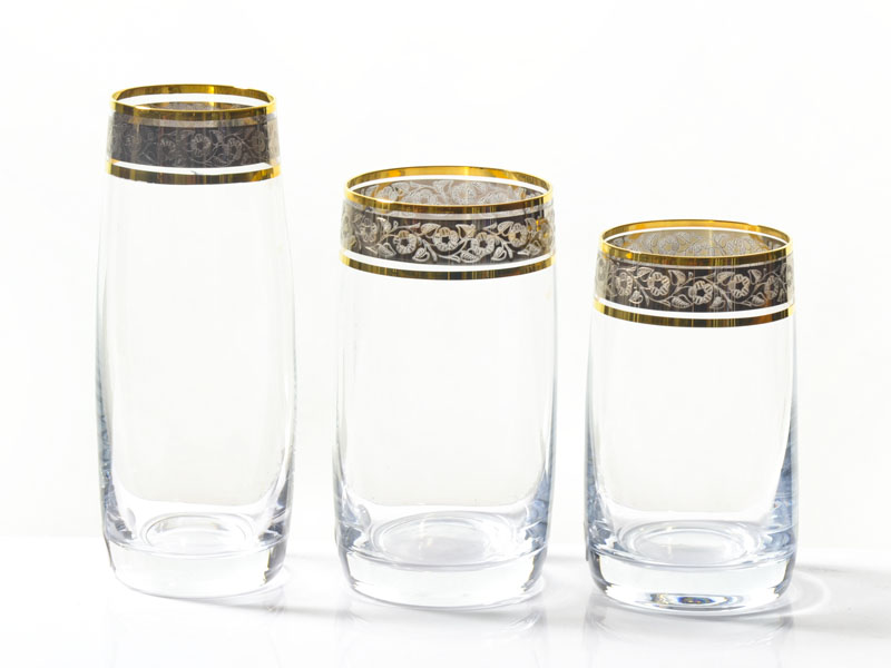 Porównanie szklanek Ideal ze zdobieniem złoto platyna. Od lewej 310, 380, 250 ml