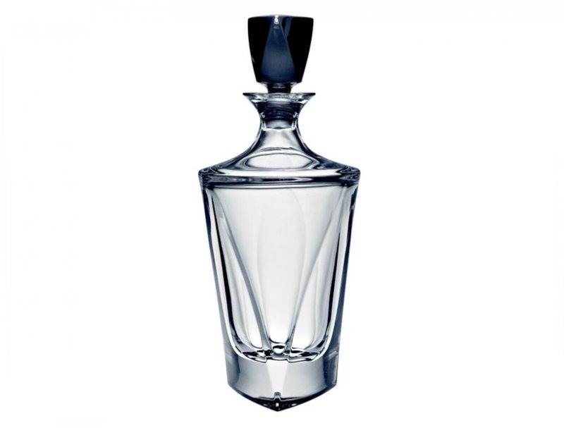 "Triangle" decanter for whisky 750 ml