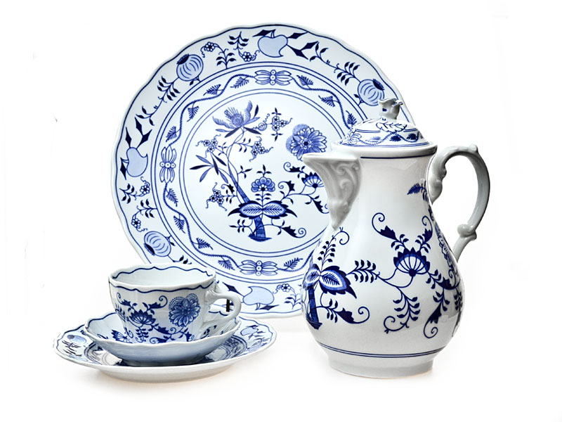 Porcelain coffee set - onion pattern