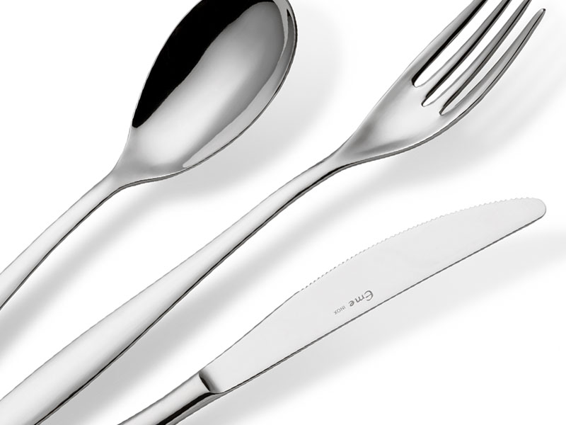 ELEVEN cutlery
