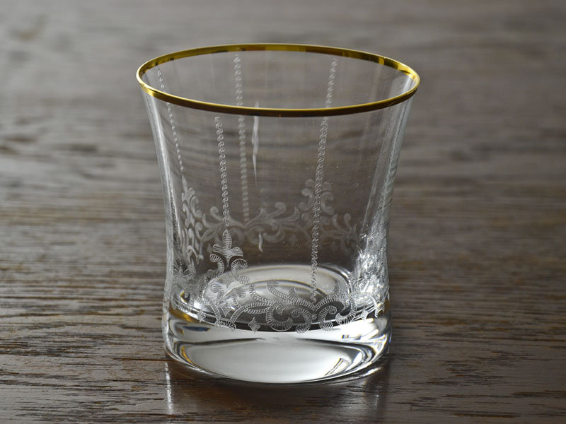 Złocona szklanka z kolekcji GRACE Bohemia